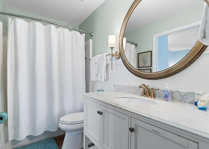 Gulf View King Bed With Bunk And Large L Shaped Balcony In Cozy Perdido Key Apartment