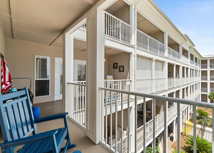 Gulf View King Bed With Bunk And Large L Shaped Balcony In Cozy Perdido Key Apartment Pensacola