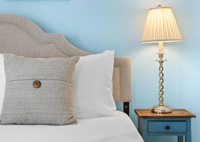 Apartment Gulf View King Bed With Bunk And Large L Shaped Balcony In Cozy Perdido Key Pensacola
